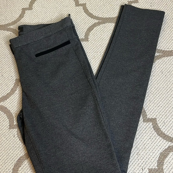 Aritzia T. Babaton charcoal gray faux front pockets skinny pants - Picture 1 of 12